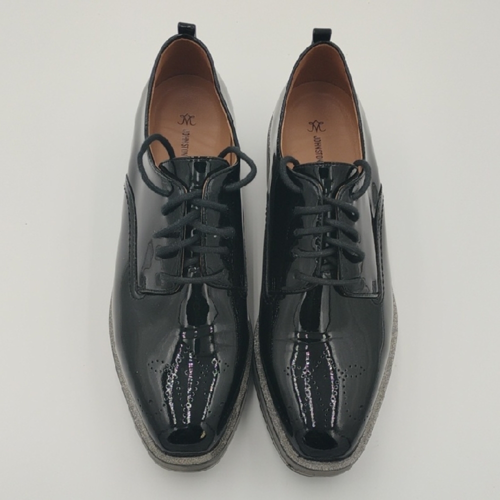 Johnston & Murphy Gracelyn Brogue Oxford